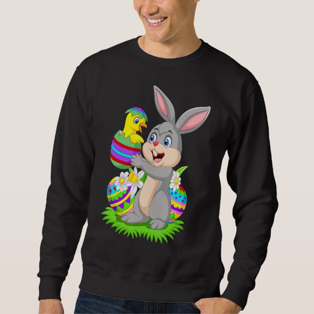 Sweatshirt Lapin Tenant Un Bébé Chick Hatching D'Un Goût (Devant)