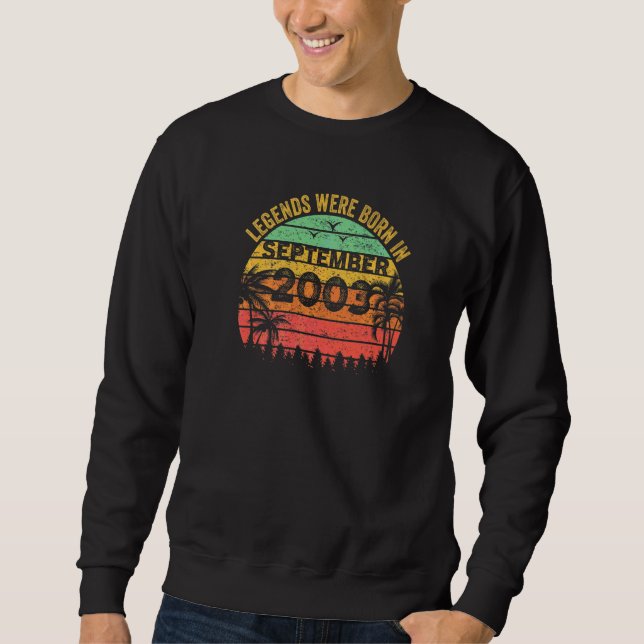 Sweatshirt Les légendes de 19 ans sont nées en septembre 2003 (Devant)