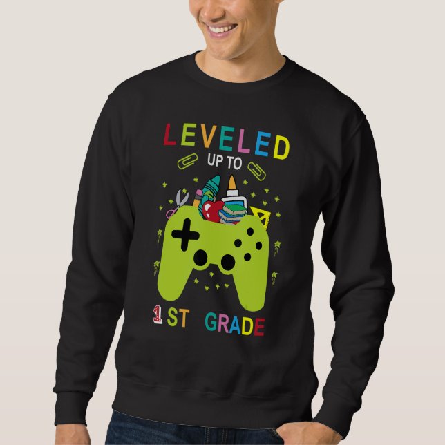 Sweatshirt Leveled Up To 1st Grade Gamer Back To School First (Devant)