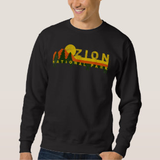 Sweatshirt Ligne des arbres de la montagne ensoleillée du par
