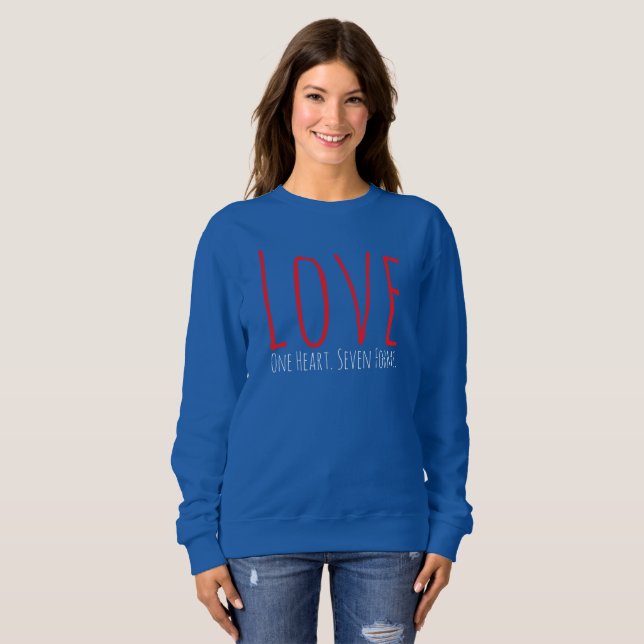 Sweatshirt Love - One Heart. Seven Forms T-Shirt (Devant entier)