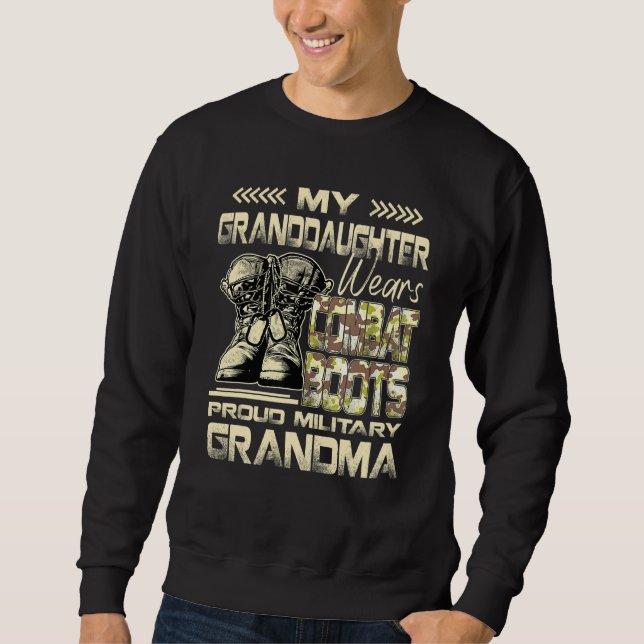 Sweatshirt Ma Petite-Fille Porte Des Bottes De Combat Fière M (Devant)