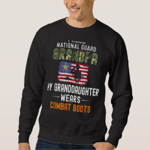 Sweatshirt Ma petite-fille porte des bottes de combat Garde n