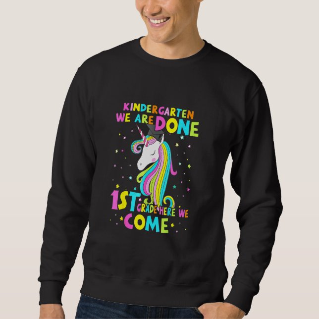 Sweatshirt Maternelle Graduation Magique Unicorne Enseignant  (Devant)