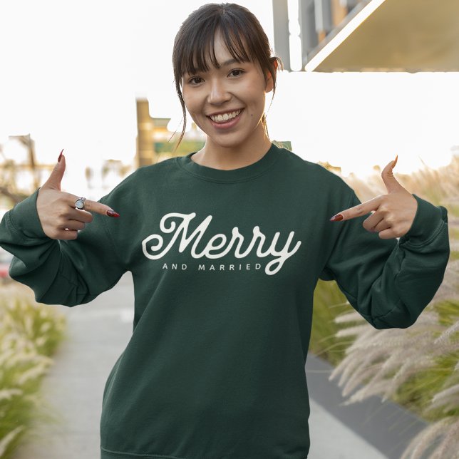 Sweatshirt Merry and Married Script Custom (Créateur téléchargé)