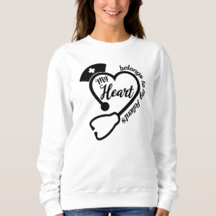 Sweatshirt mignon infirmière coeur mot art