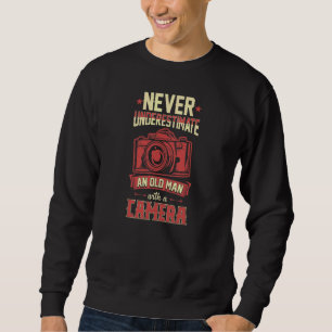 Sweatshirt Ne sous-estimez jamais un vieil homme avec une pho
