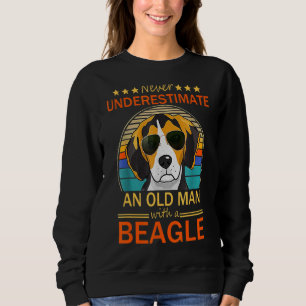 Sweatshirt Ne Sous-Estimez Jamais Un Vieux Homme Avec Un Beag