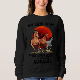 Sweatshirt Ne Sous-Estimez Jamais Un Vieux Homme Qui Aime Les