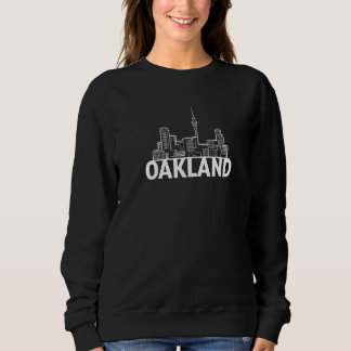Sweatshirt Oakland California USA City Skyline Silhouette Out