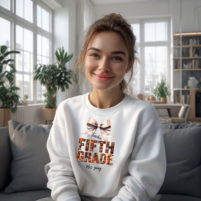 Sweatshirt Personnalisable Nom de l'enseignant de cinquième a (Créateur téléchargé)