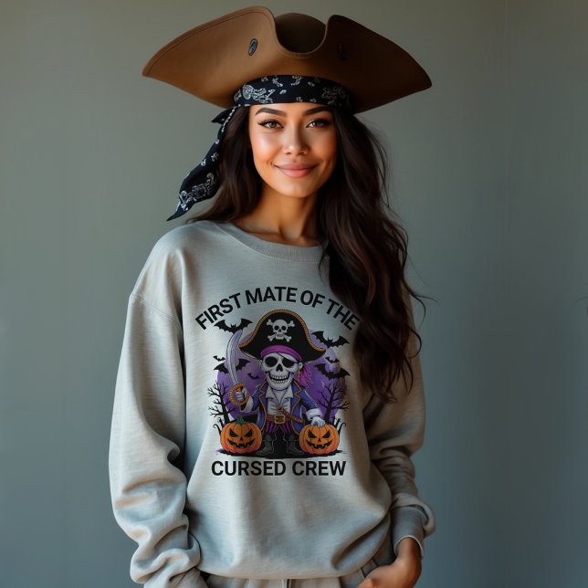 Sweatshirt Pirate d'Halloween Premier Officier de l'Équipage  (Créateur téléchargé)