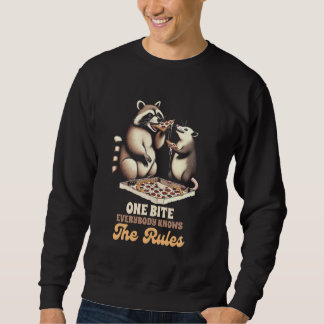 Sweatshirt Racoon & Opossum Lover One Bite Tout Le Monde Qui