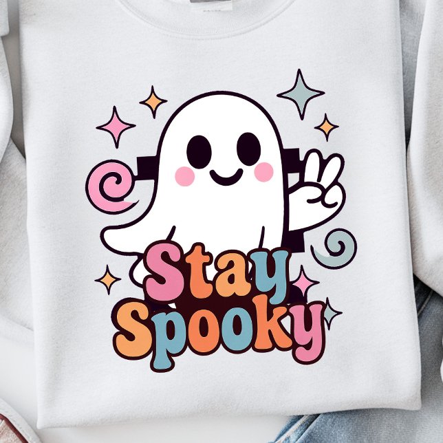 Sweatshirt Restez Éffrayant Super Fantôme Retro Pastel Hallow (Celebrate Halloween season in style with this groovy ghost stay spooky design.)