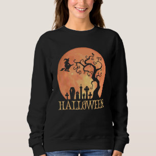 Sweatshirt Sorcière d'Halloween volant au-dessus d'un cimetiè