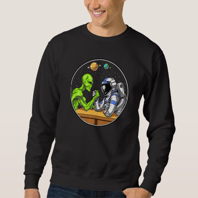 Sweatshirt Space Alien Astronaute Arm Wrestling Science Ficti (Devant)