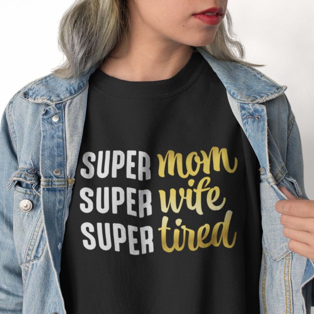 Sweatshirt Super Maman Super Femme Super Fatigué (super mom black women's sweatshirt)
