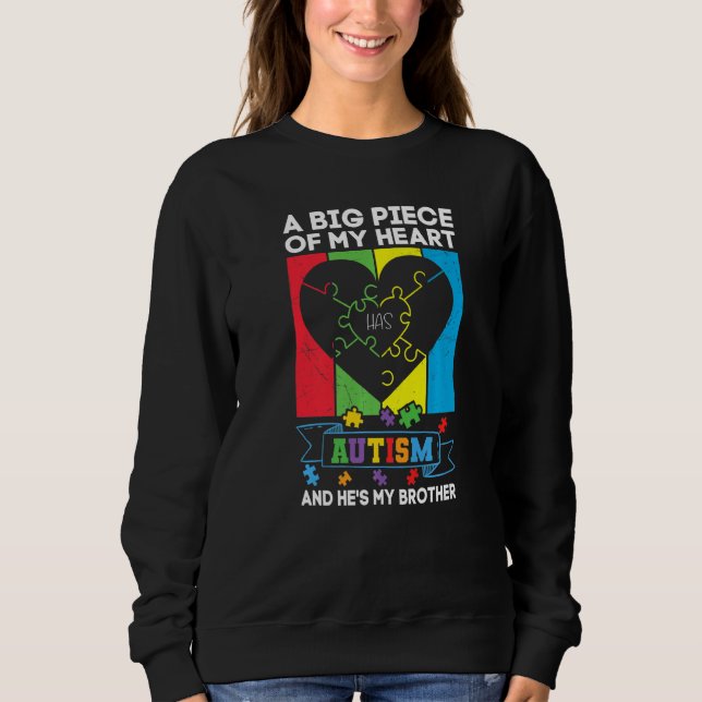 Sweatshirt Un gros morceau de mon coeur a l'autisme et c'est  (Devant)