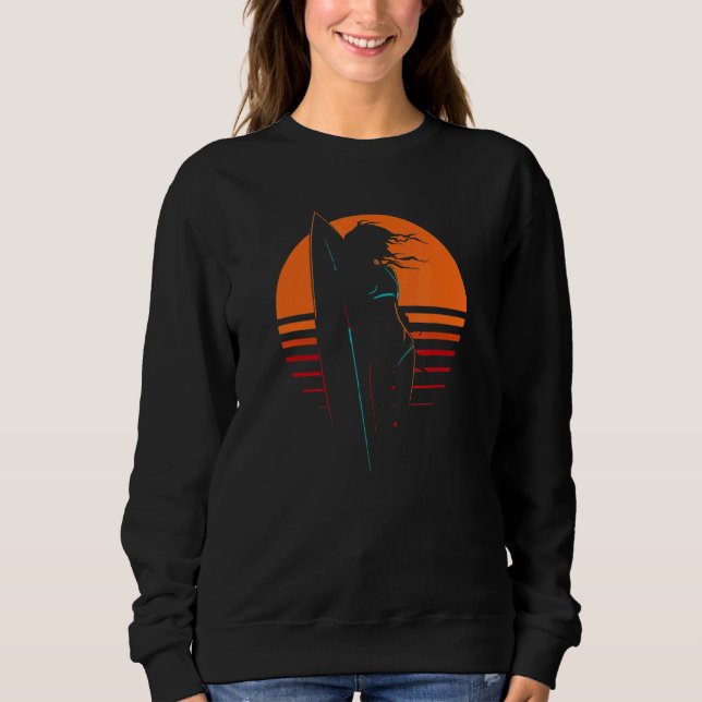Sweatshirt Une Fille Avec Surf-board Au Bord Du Coucher Du So (Devant)
