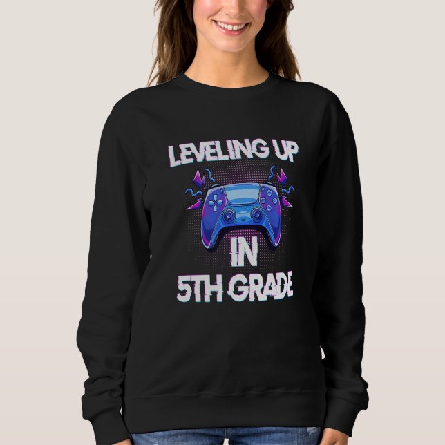 Sweatshirt Video Gaming  for students Leveling up in Fifth Gr (Devant)