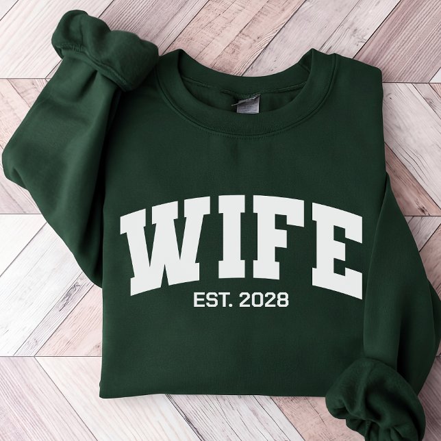Sweatshirt Wife Husband Sweatshirt, Custom Engagement Gift (Engagement gifts for couples, Wedding gifts for bride and groom, Wifey and Hubby matching outfits)