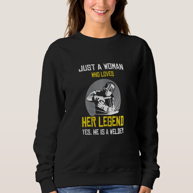 Sweatshirt Womens Just a woman who love her legend yes he is  (Devant)