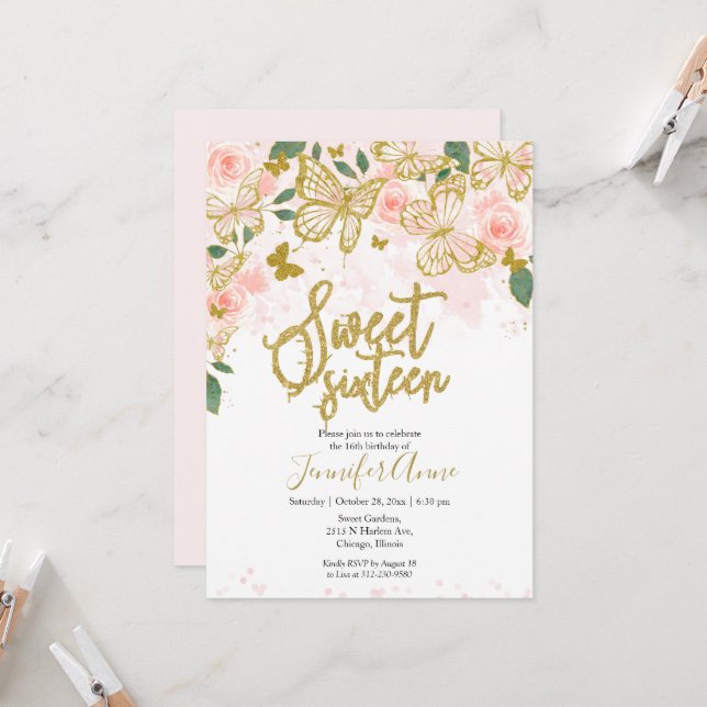 Sweet 16 Butterfly Invitation Blush Floral Gold (Devant/Arrière en situation)