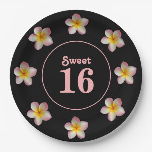 Sweet 16 et fleurs roses sur assiettes en papier n