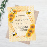 Sweet 16 fêtes jaune tournesol invitation été<br><div class="desc">Elégant, amusant, Sweet 16, 16e anniversaire invitation de fête d'été. Jaune, arrière - plan blanc avec un motif de nid d'abeille. Avec un cadre géométrique en faux or. Décoré de tournesols jaunes et oranges et d'abeilles bourdonnantes. Le nom est écrit avec un script de style moderne écrit à la main....</div>