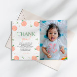 Sweet As Peach Anniversaire Photo Carte de remerci<br><div class="desc">Express votre gratitude avec nos Cartes de remerciement 'Sweet As a Peach'. Avec des modèles de pêche adorables et des graphismes charmants, ces cartes vous permettent d'ajouter une photo personnalisée de votre célébration. Parfaits pour tous les âges, ils offrent une façon unique et mémorable de remercier vos invités. Choisissez nos...</div>