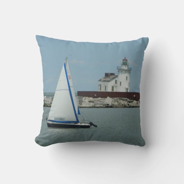 Sweet Summer Sail Cleveland OH Coussin (Recto)
