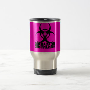 Symbole de Biohazard sur la tasse de café de roses