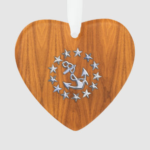 Symbole de drapeau de yacht sur la copie en bois