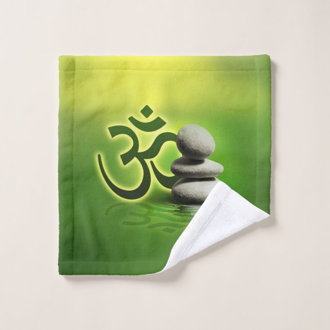 Symbole d'OM avec des pierres de zen sur le vert (Gant de toilette)