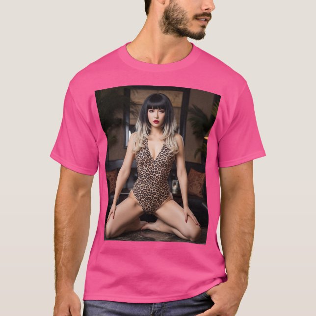 T-SHIRT 大胆なヒョウ柄水着でゴールドのメッシュワンポイントの似合う黒髪の女性 (Devant)