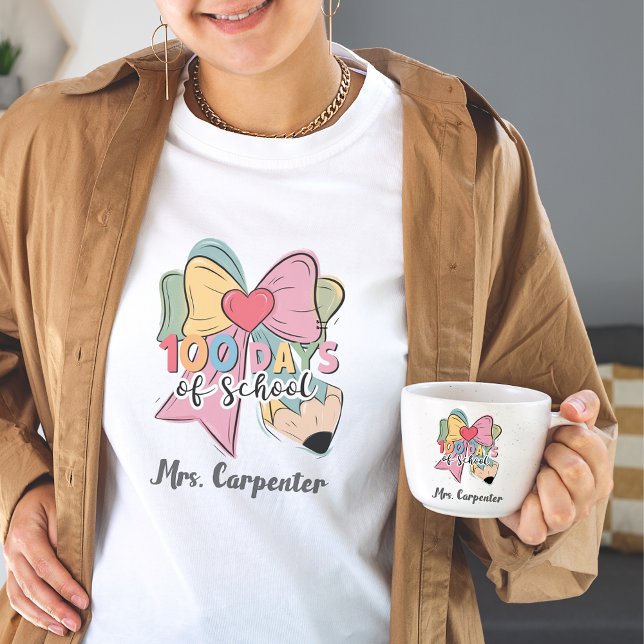 T-shirt 100 Jours D'École 🎀 Coquette Bow Enseignant Perso (100 Days Of School 🎀 Coquette Bow Custom Teacher T-Shirt)