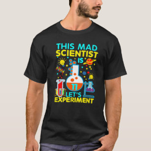 T-shirt 11e cadeau d'anniversaire Ce scientifique fou est 