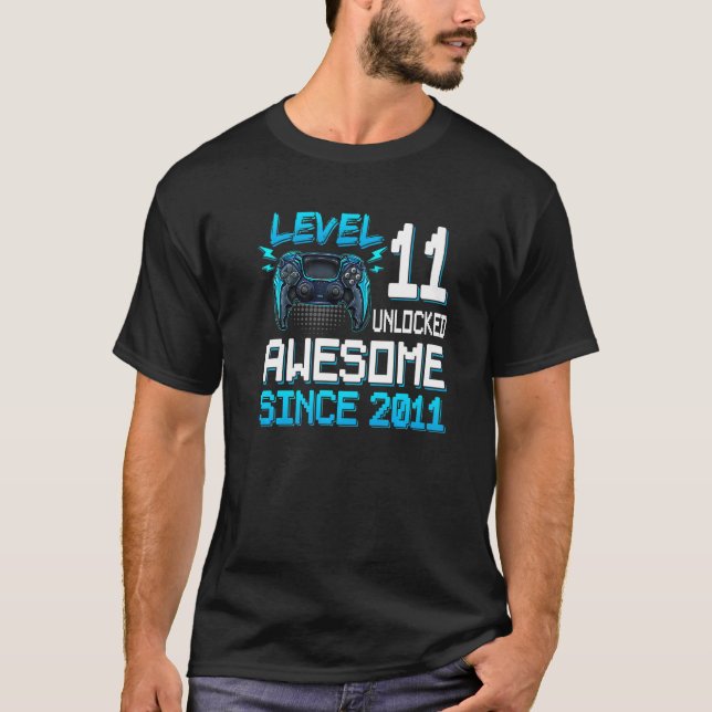 T-shirt 11th Birthday Level 11 Unlocked Awesome 2011 (Devant)