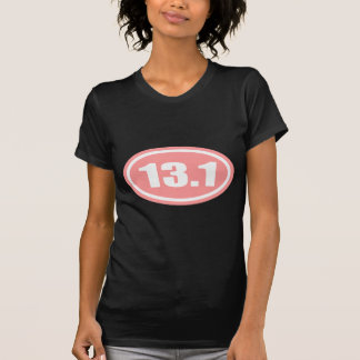 T-shirt 13,1 demi d'ovale de rose de marathon
