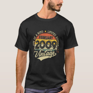 T-shirt 13E Anniversaire Cadeaux 13 Ans Retro Né À Febru