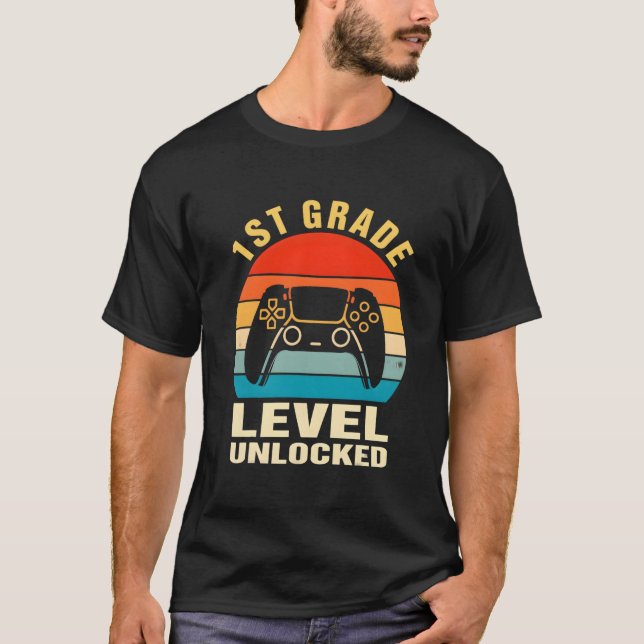T-shirt 1St Grade Level Unlocked Gamer First Day Of School (Devant)