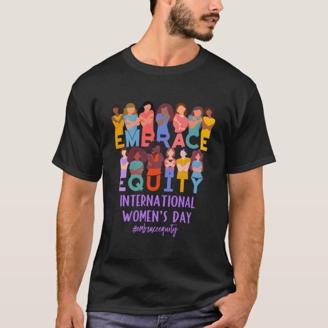 T-shirt 2023 International 'S Day Iwd Embrace Equity (Devant)