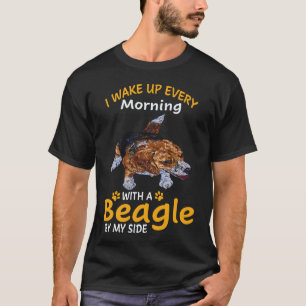 T-shirt 22 Je me réveille chaque matin avec un Beagle à me