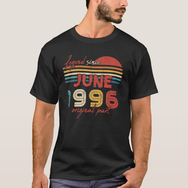 T-shirt 26 Cadeaux Anniversaires Légende depuis juin 1996  (Devant)