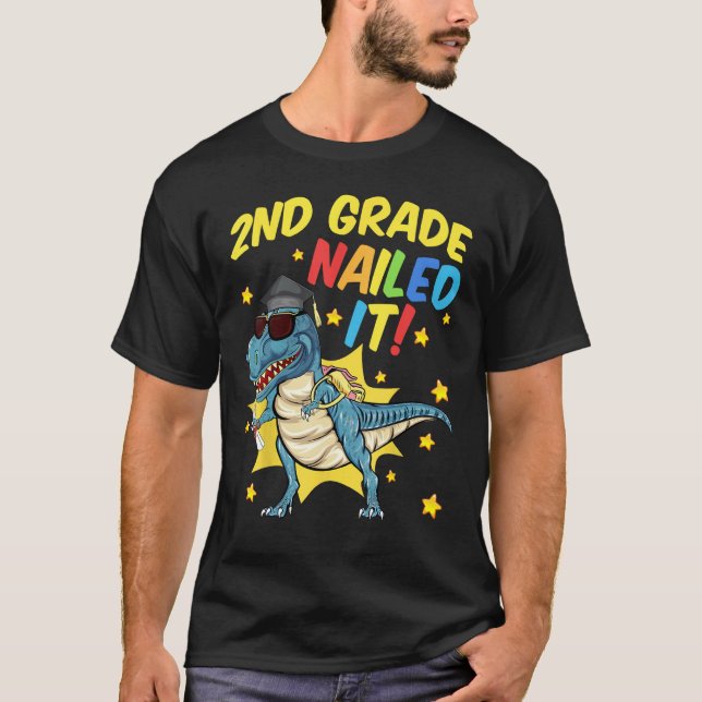 T-shirt 2nd Grade Graduation  Rex Dinosaur 2nd Grade Naile (Devant)
