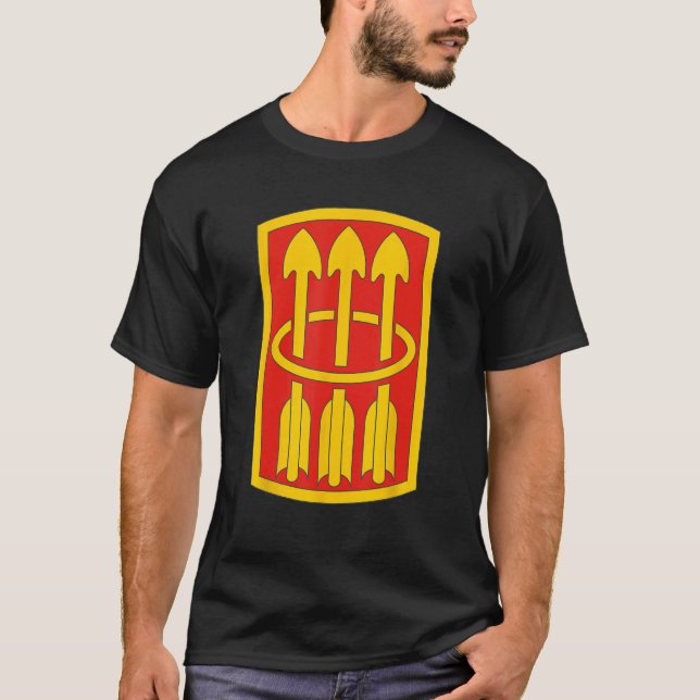 T-shirt 30e Brigade d'artillerie de défense aérienne Patch (Devant)