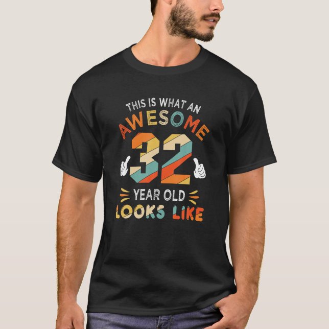 T-shirt 32E Cadeaux Anniversaires Pour 32 Ans Des Regards  (Devant)