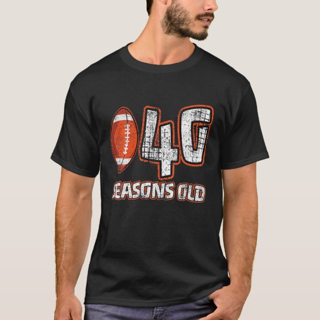 T-shirt 40 Ans 40E Saisons De Football Vieux Funny Footbal (Devant)