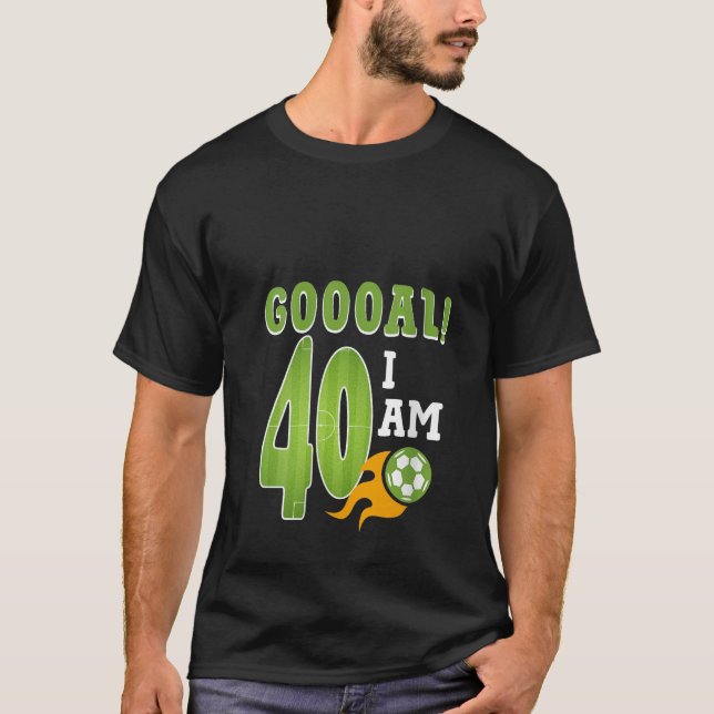 T-shirt 40e Anniversaire Boy Soccer I m 40 Year Old Funny  (Devant)