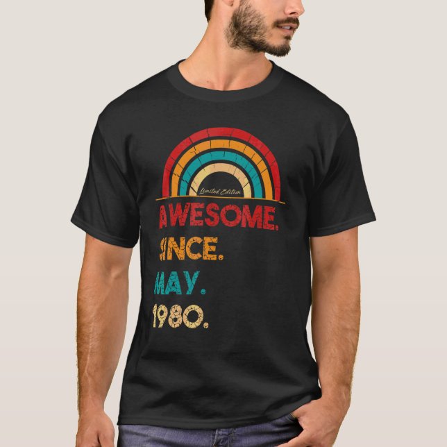 T-shirt 42 ans Awesome depuis mai 1980 42e anniversaire (Devant)